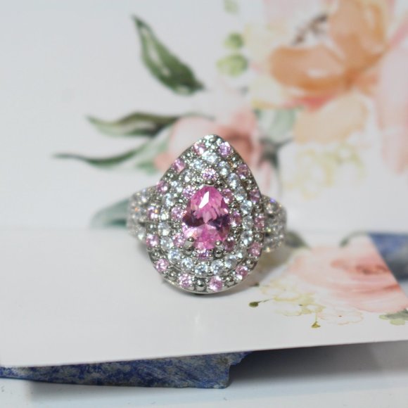 💍🤍Iced Out Pink Sapphire Pear Cubic Zirconia Cocktail Teardrop Ring💍🤍 - Picture 1 of 9